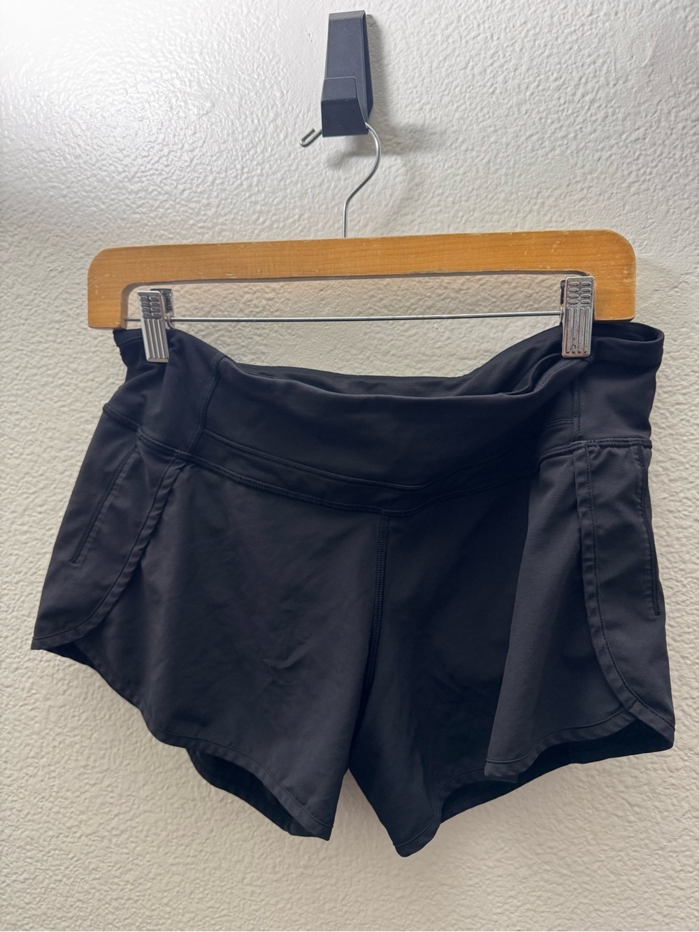 Lululemon Women's Black Performance Running Shorts Size 6